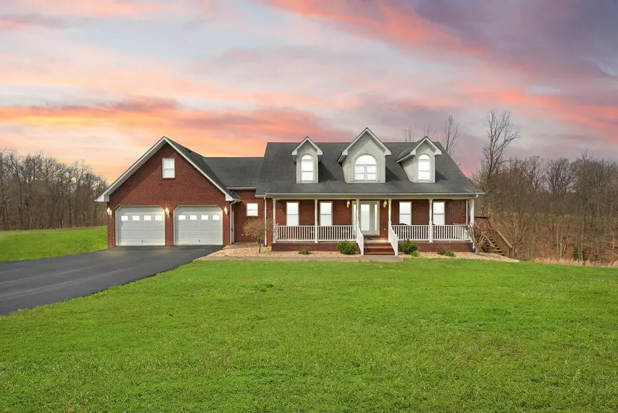 299 Sandy Lane, Russell Springs, KY 42642