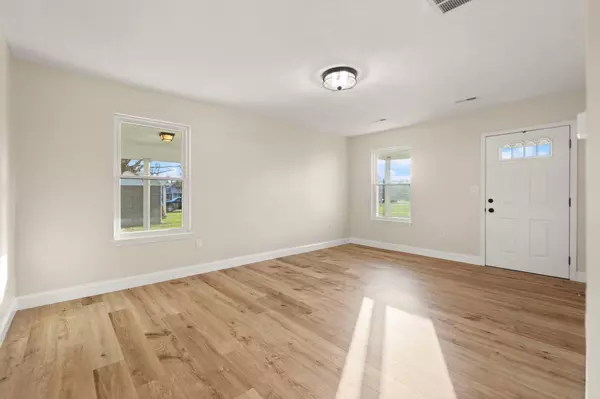 Stanton, KY 40380,80 Westview Drive