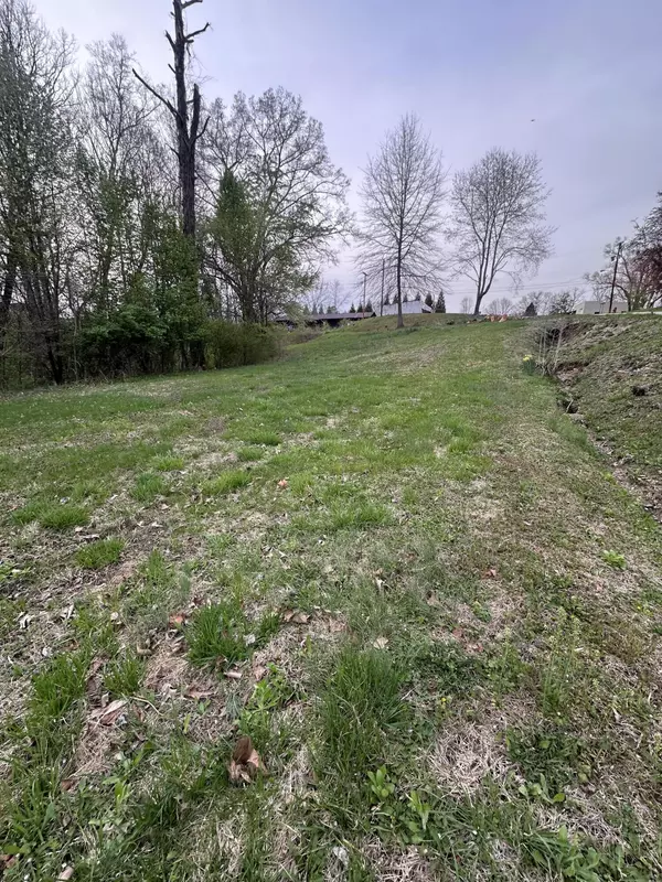 661 Grand Avenue, Beattyville, KY 41311