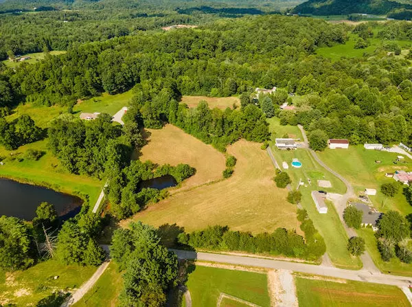 215 Dowis Chapel Road, Woodbine, KY 40771