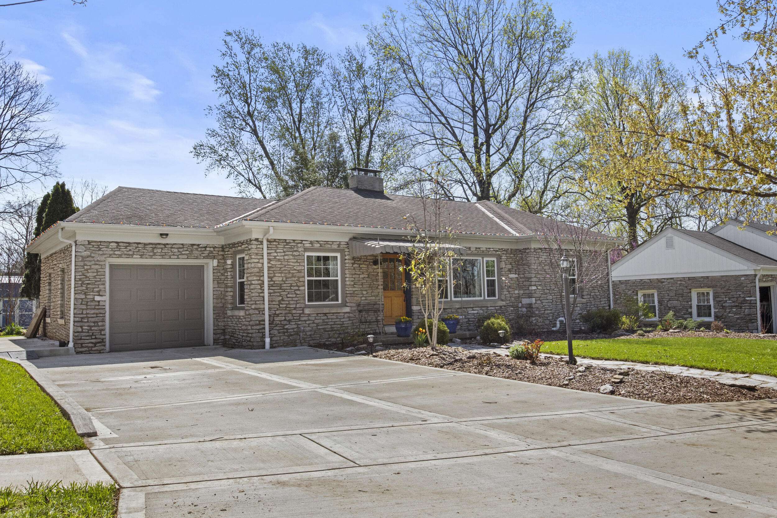 Lexington, KY 40503,234 East Vista Street