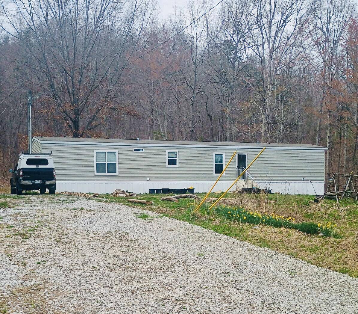 261 Turkey Creek Rd, Crab Orchard, KY 40419