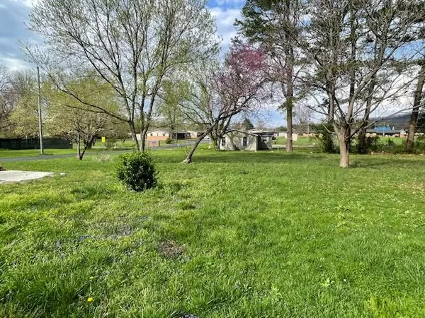 Barbourville, KY 40906,320 Catron Avenue