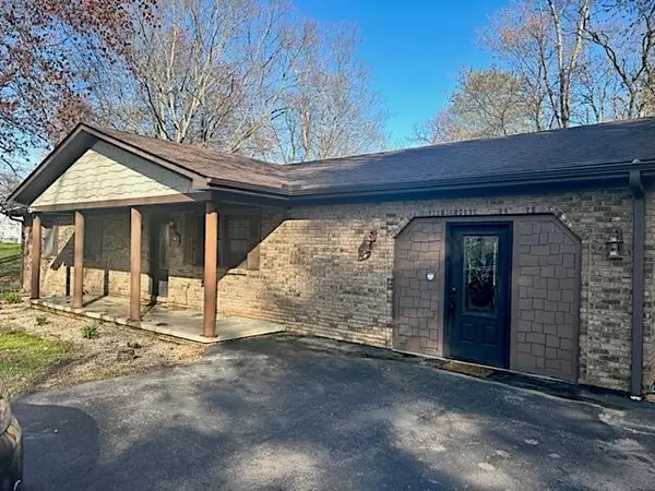 Russell Springs, KY 42642,58 Francis Street