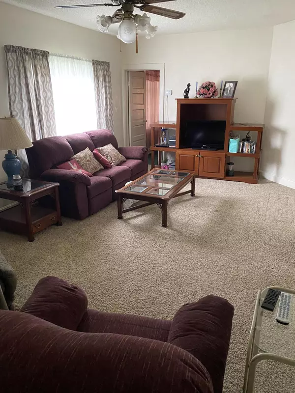 39 Church Street, Lynch, KY 40855