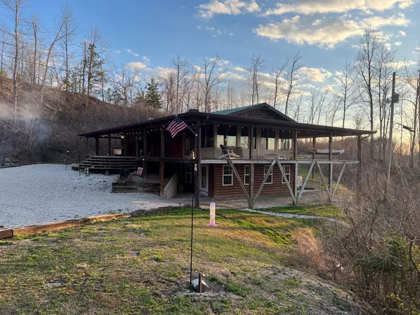 1471 Bee Tree Road, Salyersville, KY 41465