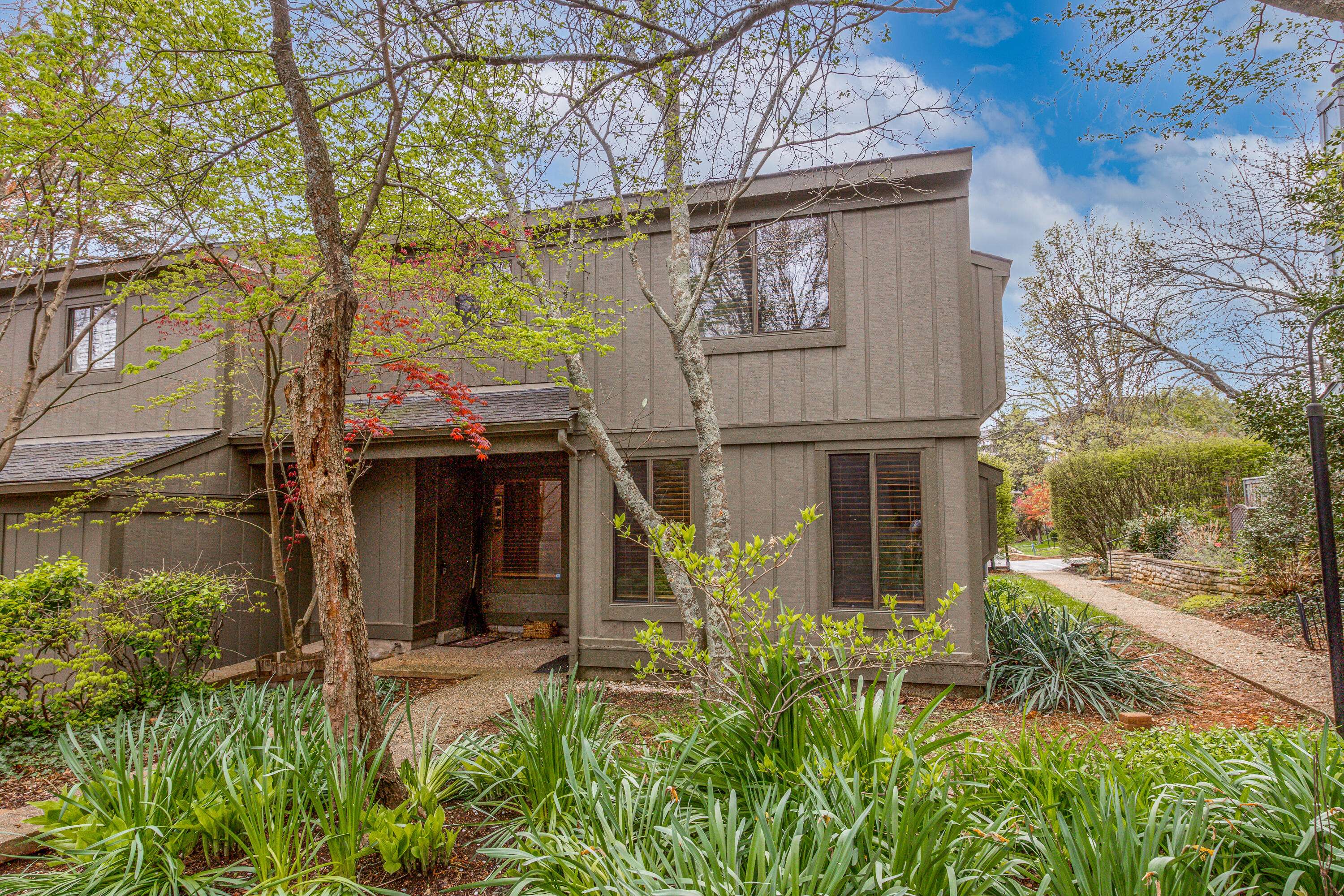 543 Laketower Drive #123, Lexington, KY 40502