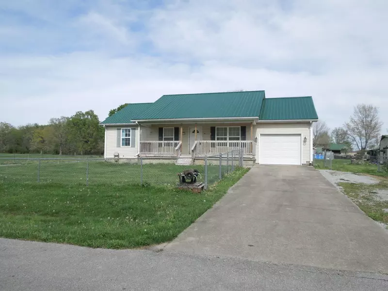 328 Gray Hawk Road, Hustonville, KY 40437