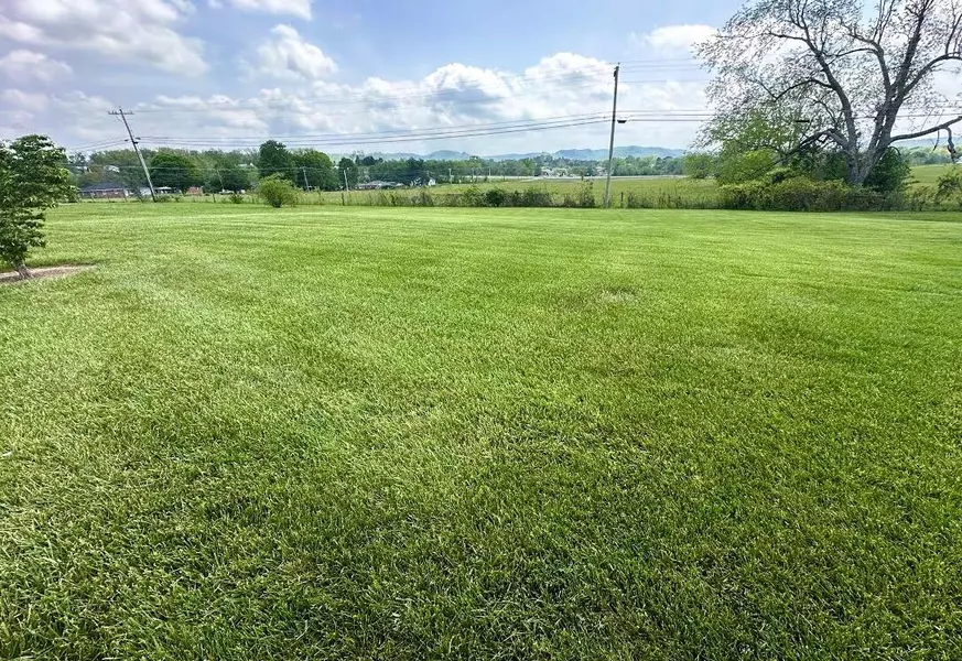 1312 Vineyard Court, Berea, KY 40403