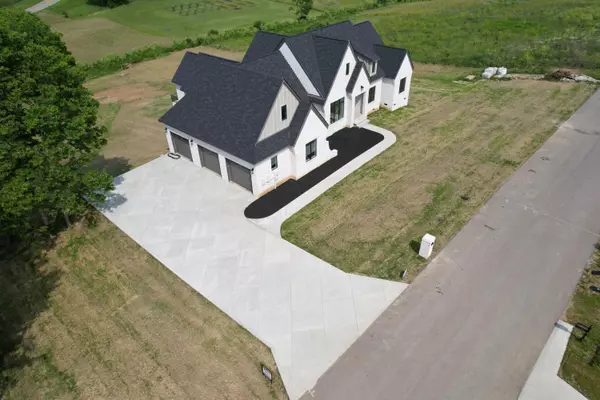 Winchester, KY 40391,1110 Craig Crossing