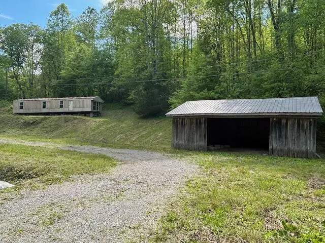 678 Calloway Branch Road, Mt Vernon, KY 40456