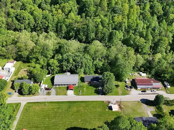 Cannon, KY 40923,4216 N KY 11