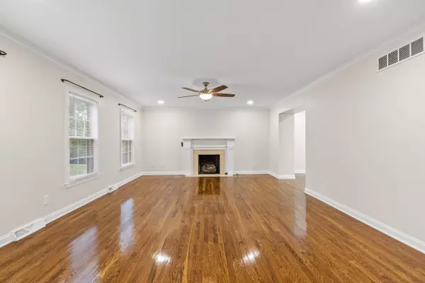 Lexington, KY 40517,292 Chippendale Circle