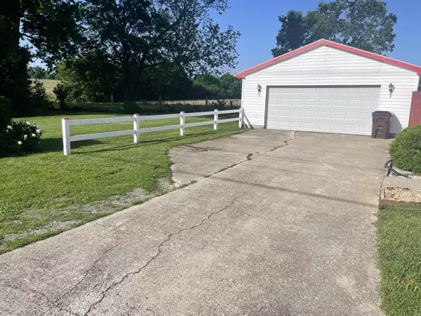 Versailles, KY 40383,1837 Frankfort Road