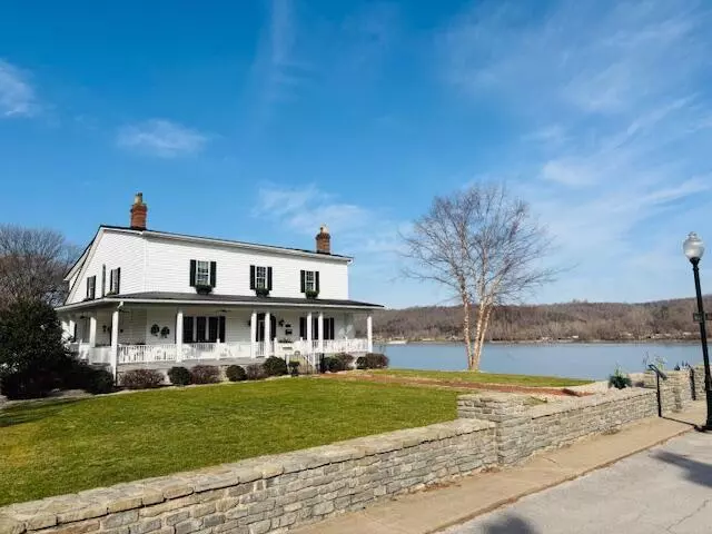 102 Ferry Street, Augusta, KY 41002