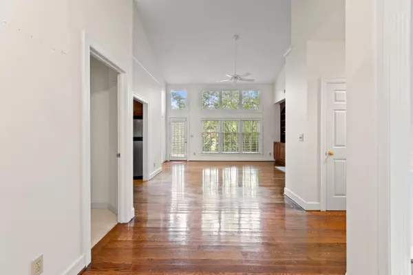 Lexington, KY 40502,2901 Tabor Oaks Lane