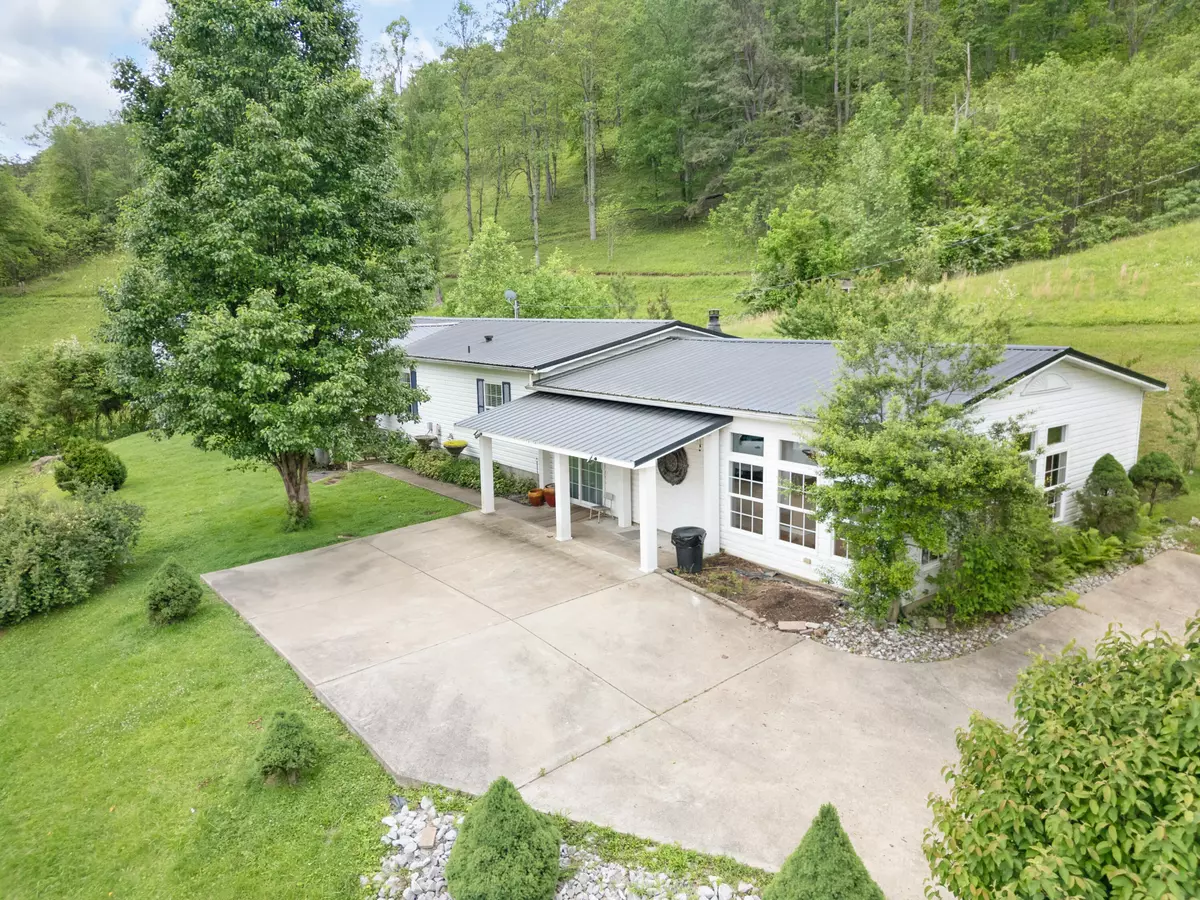 Wayland, KY 41666,704 Clearwater Road