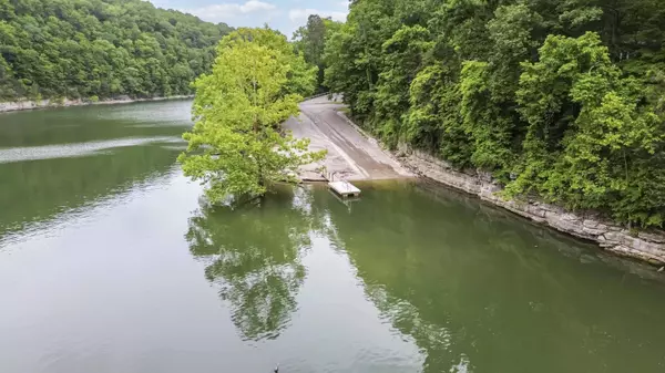 Bronston, KY 42518,302 Dogwood Drive