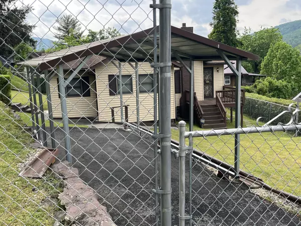 Cumberland, KY 40823,106A Keller Street