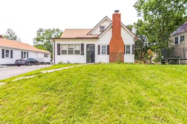 Monticello, KY 42633,887 W Columbia Avenue