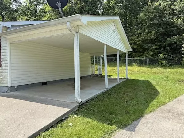 Berea, KY 40403,161 Buffalo Hollow Road