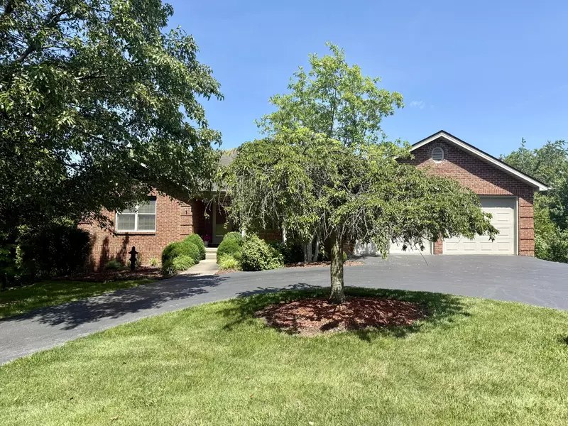 781 E Lexington Street, Harrodsburg, KY 40330