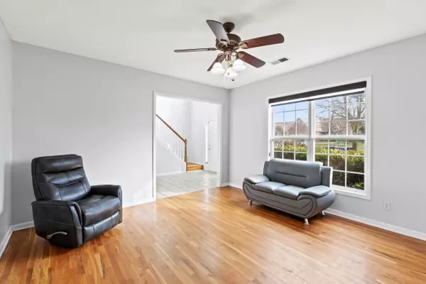 Lexington, KY 40511,2964 Sandersville Road