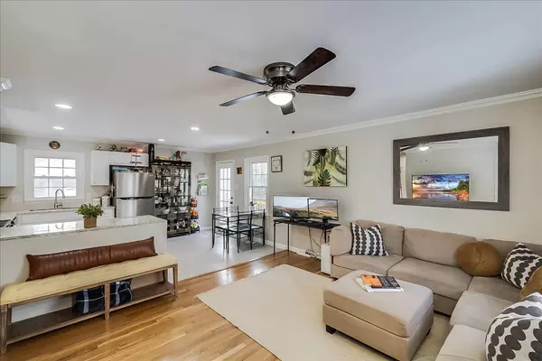 Lexington, KY 40509,2437 Butternut Hill Court