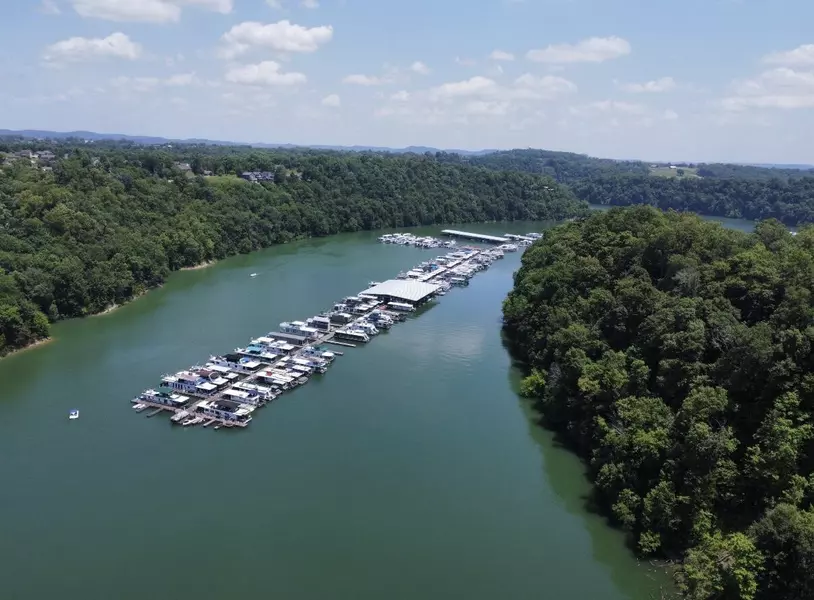 192 Lees Ford Dock Road, Nancy, KY 42544