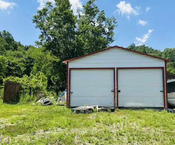 Liberty, KY 42539,445 Phillips Street