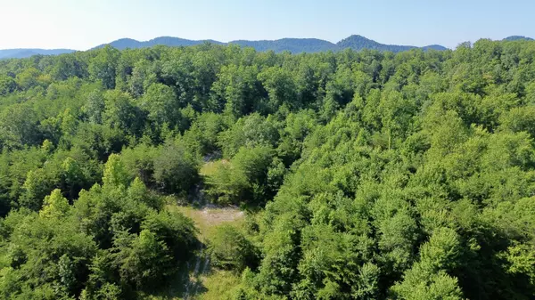 Irvine, KY 40336,268 Highway 2001