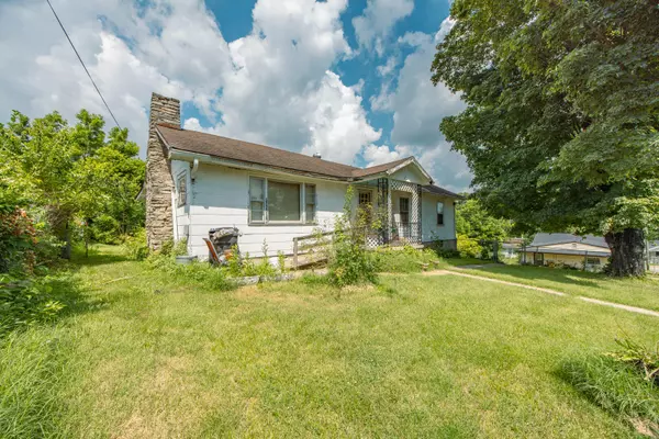 Paris, KY 40361,215 Harmon Street