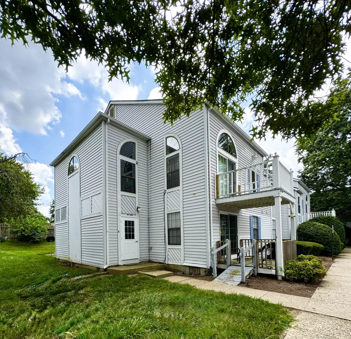 Lexington, KY 40509,404 Bainbridge Court #D3