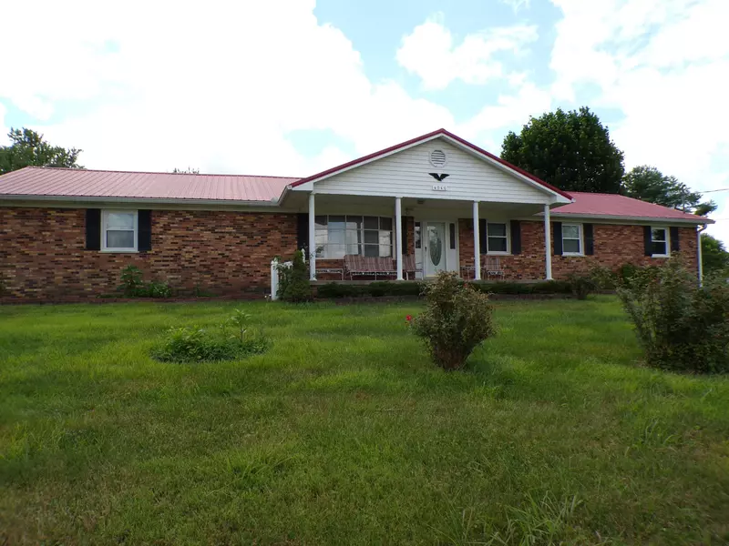 4040 New Irvine Road, Waco, KY 40385
