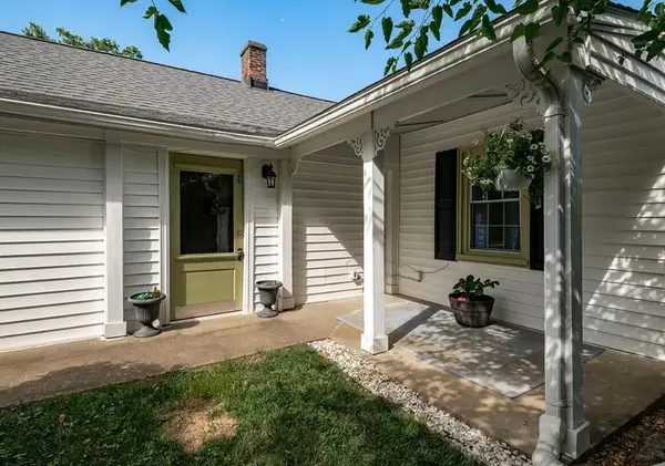 Midway, KY 40347,405 N Winter Street