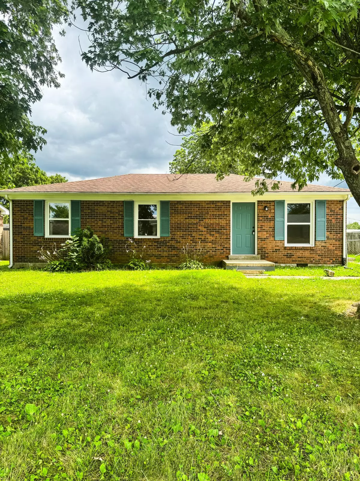 Frankfort, KY 40601,19 Elmwood Court
