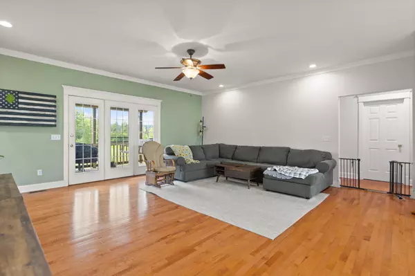 Irvine, KY 40336,475 Quail Run Road