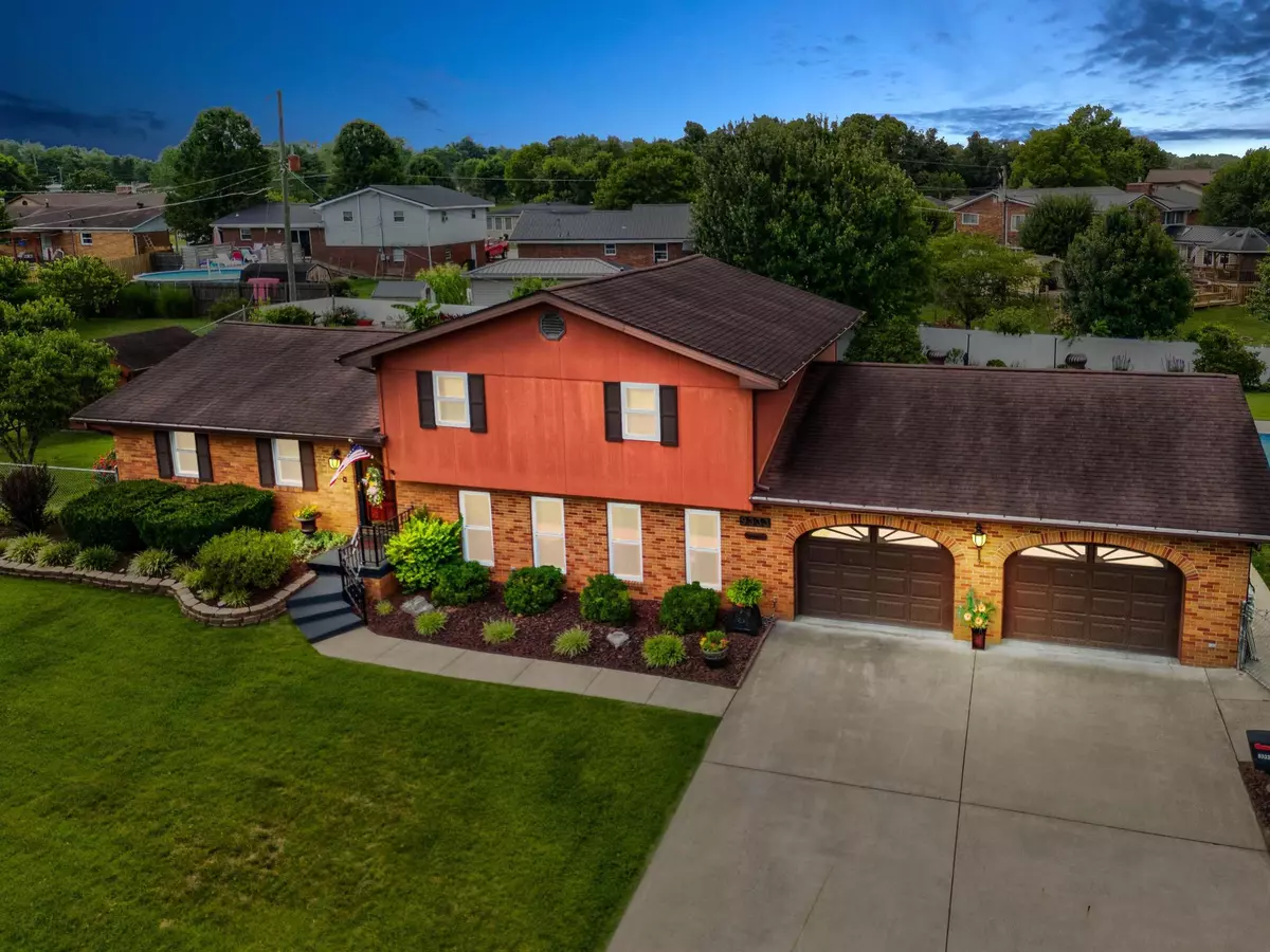 Ashland, KY 41102,9333 Oak Hill Drive