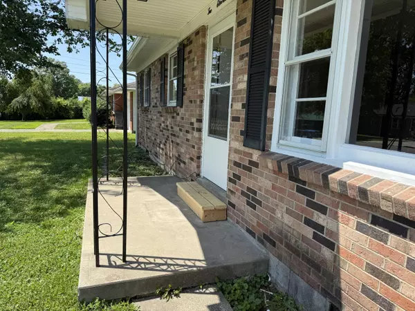 Berea, KY 40403,211 Laurel Drive
