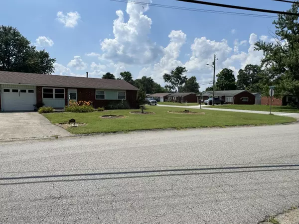 Fairdale, KY 40118,8800 Rosshire Drive Drive