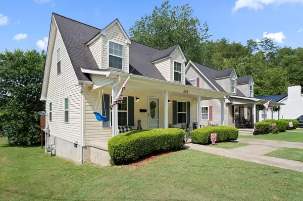 Irvine, KY 40336,439 Ann Street