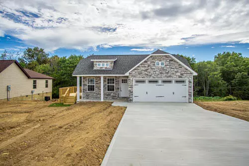 69 Queens Drive, East Bernstadt, KY 40729