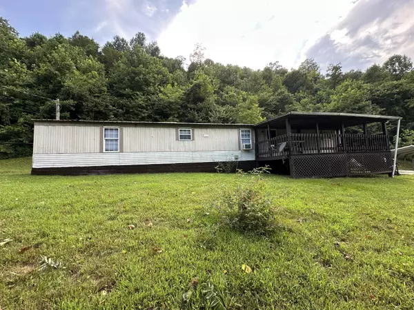 Irvine, KY 40336,1850 Barnes Mountain Road