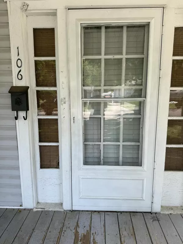 Lexington, KY 40504,106 Woodford Drive