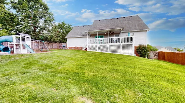 Winchester, KY 40391,213 Honeysuckle Lane