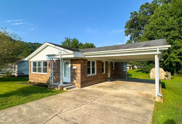 Corbin, KY 40701,1916 Goodwin Street