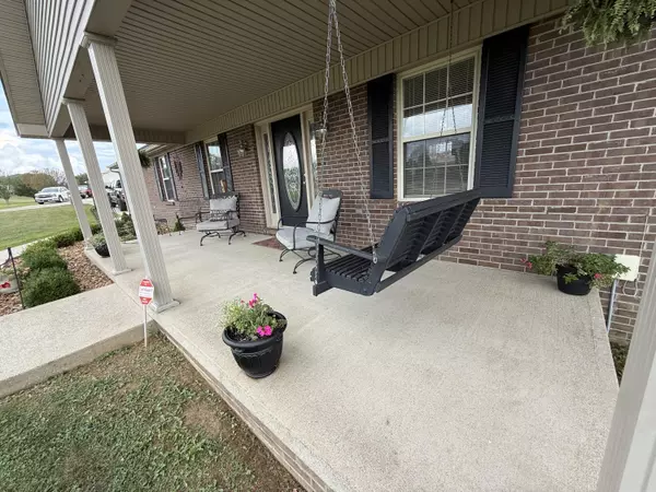 Berea, KY 40403,1030 Barker Lane