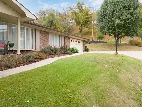 Prestonsburg, KY 41653,343 E Court Street