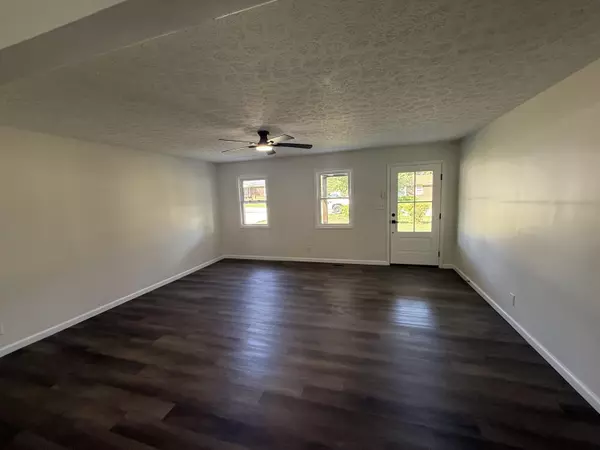 Lawrenceburg, KY 40342,408 Sunset Drive