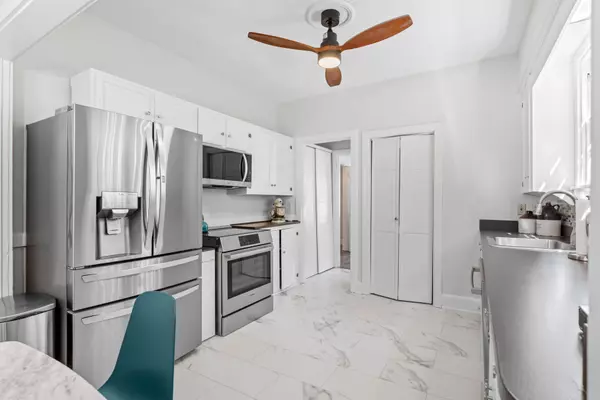 Frankfort, KY 40601,110 Shelby Street